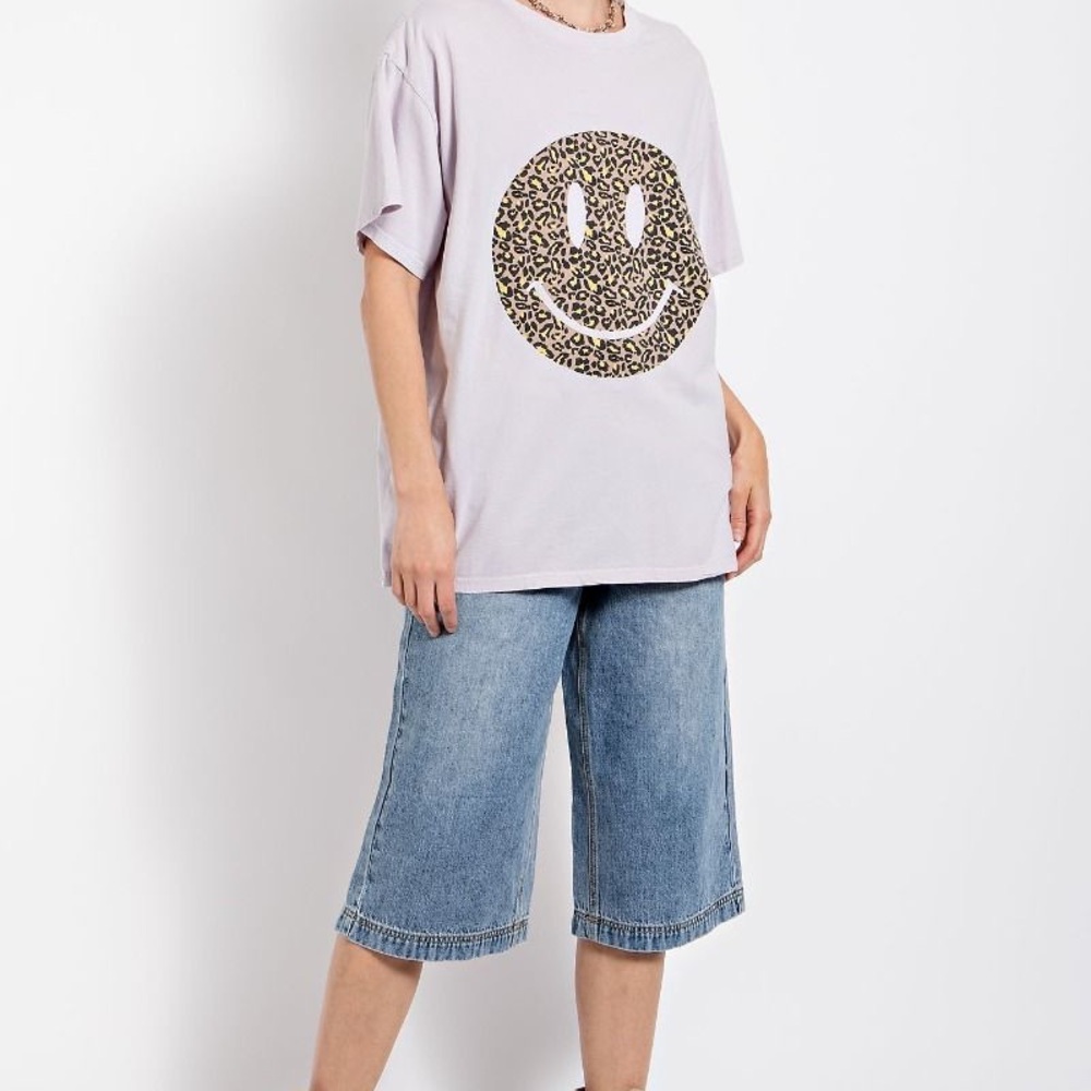 Easel Lavender Smiley Tee with Leopard Print Graphic